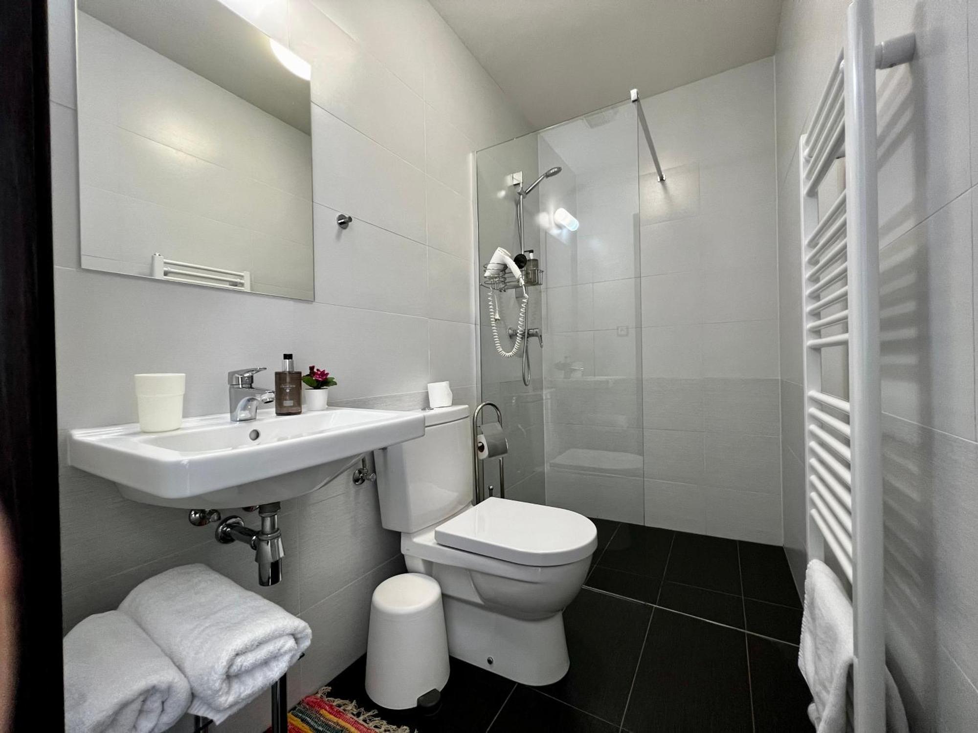 Grand Petit Hotell