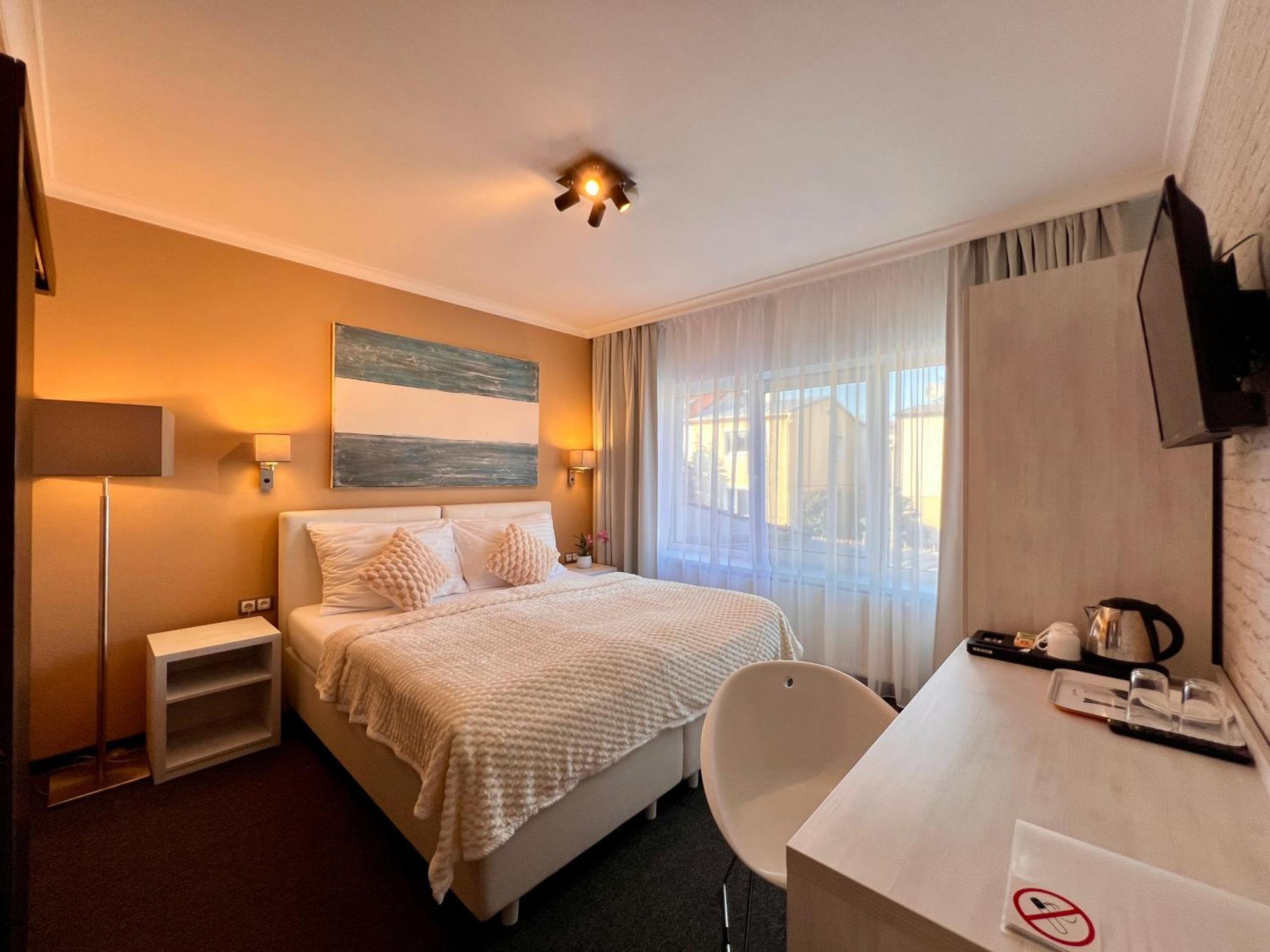 Grand Petit Hotell